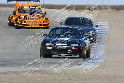media/Nov-16-2024-CalClub SCCA (Sat) [[641f3b2761]]/Group 1/Race (Outside Grapevine)/